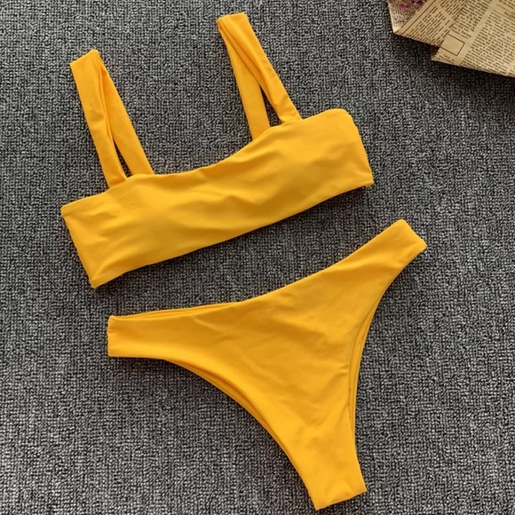 💛 YELLOW high waisted bandeau strap across bikini - Picture 3 of 3